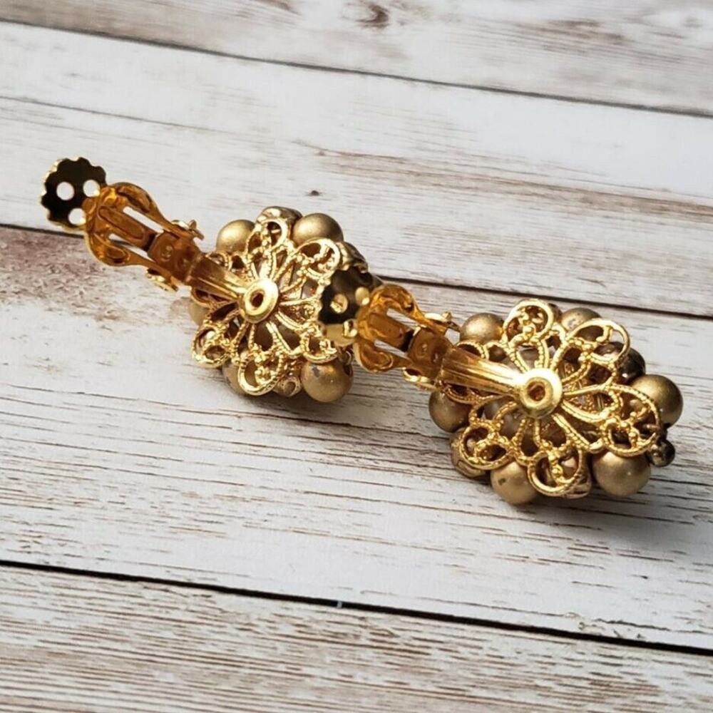 Vintage Clip On Earrings - Unusual Teardrop Shape Faux Pearl & Gold Tone - Picture 4 of 4